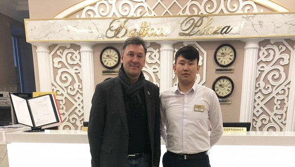 Хоккеист Сергей Светлов в Байкал-Плазе